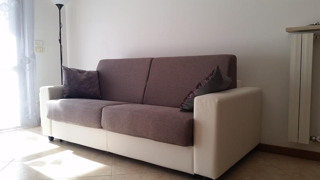 Apartamento Bilocale Via Imola 4 Verona Exterior foto