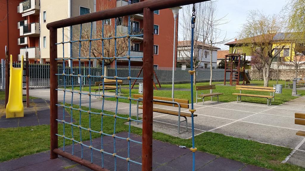 Apartamento Bilocale Via Imola 4 Verona Exterior foto