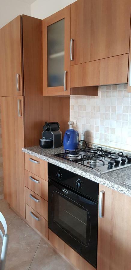 Apartamento Bilocale Via Imola 4 Verona Exterior foto